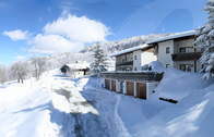 Haus Schönblick im Winter (Im Winter wartet eine herrliche Schneelandschaft rund um das Haus Schönblick in Schöfweg im Bayerischen Wald darauf von Ihnen erkundet und entdeckt zu werden.)